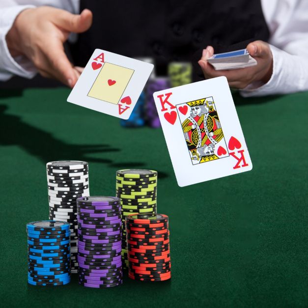 MGM GAMES Valigetta con 300 Fiches da Poker Multicolore 140300 Gioco Metallo da 2 a 6 Giocatori Carte da Gioco Giochi da Tavolo 11,5Gr 38 cm x 23 cm, Colore No, 140300