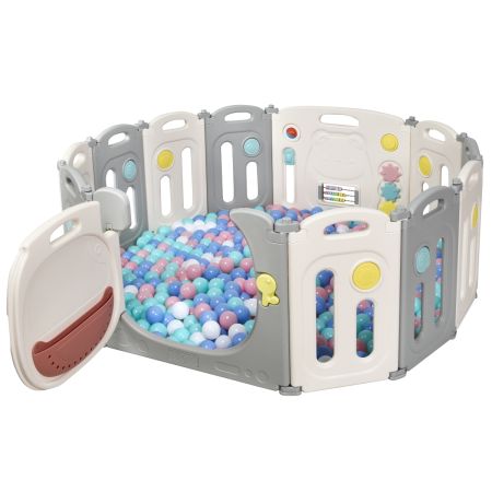 Recinto per bambini con area da gioco e chiusura di sicurezza
