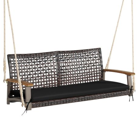 sedia dondolo in rattan