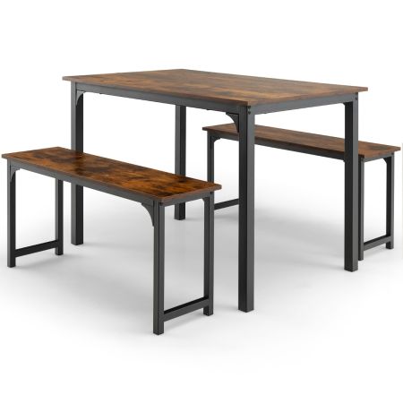 tavolo con panche in legno